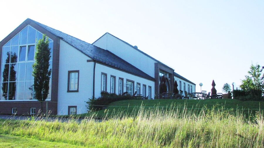 Bitburger Land GR: clubhouse