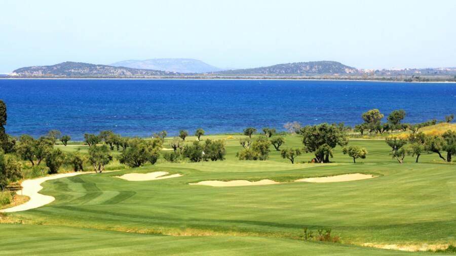 Bay golf course at Costa Navarino - design