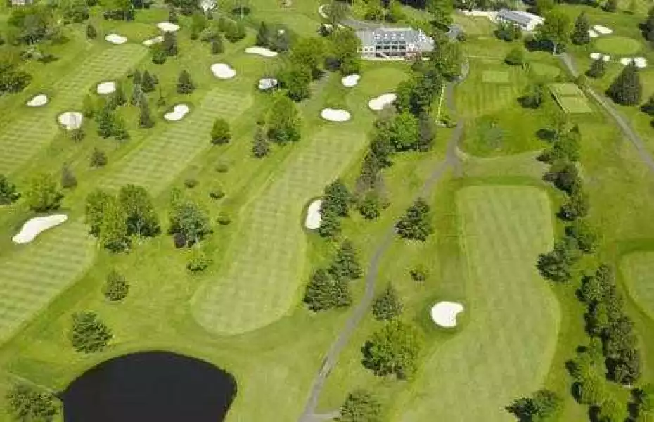 Squires GC: Aerial view