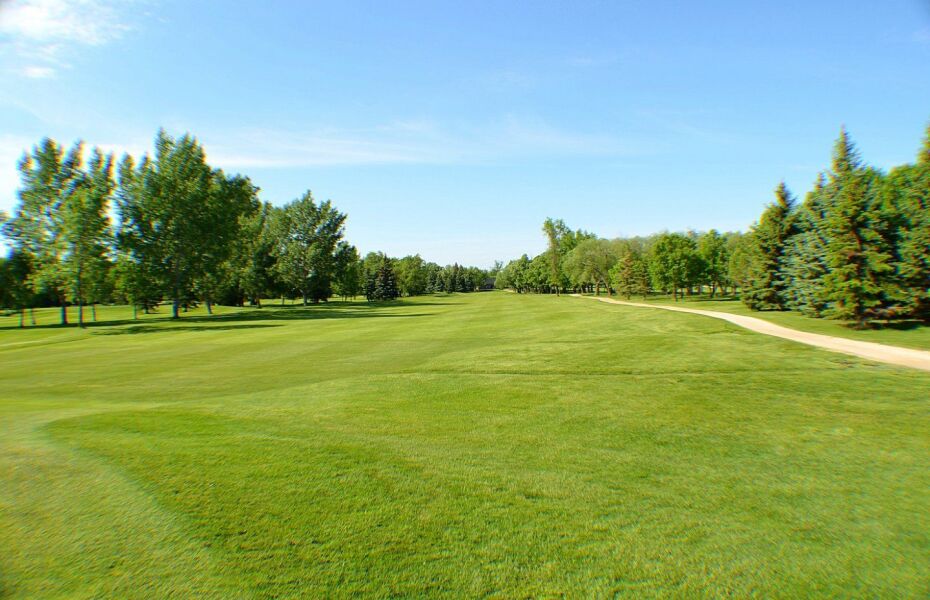 Glendale Golf and Country Club in Winnipeg, Manitoba, Canada GolfPass