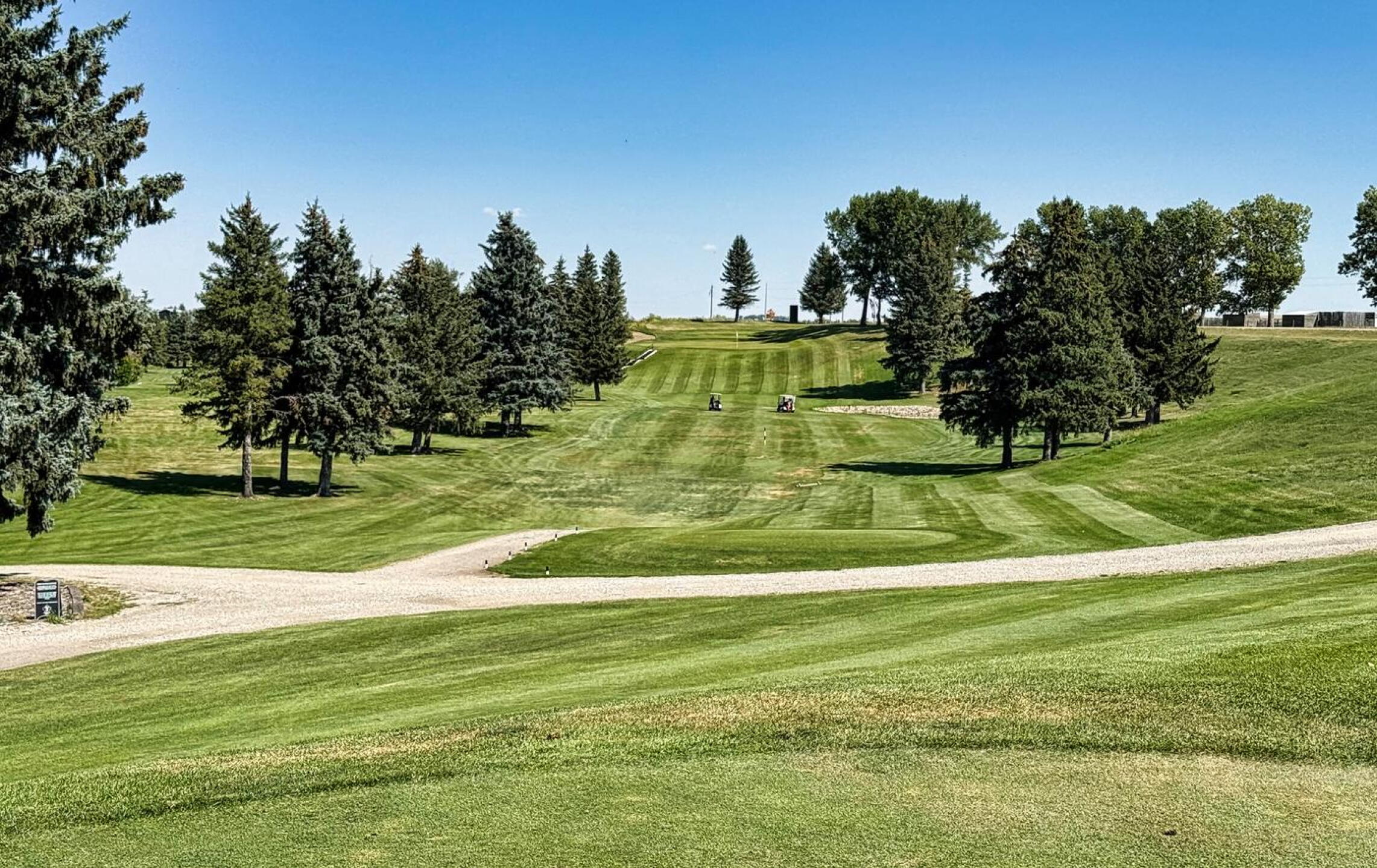 Magrath Golf Club, Hole 10 , Par 4, 323 yds (Photo submitted by DYakimec on 12/10/2025)