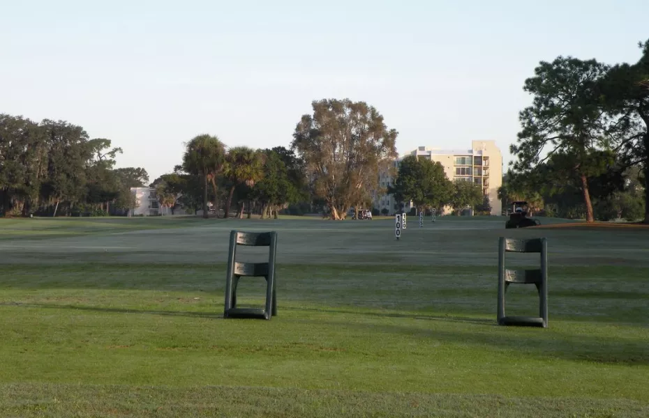 East Bay GC: Driving range