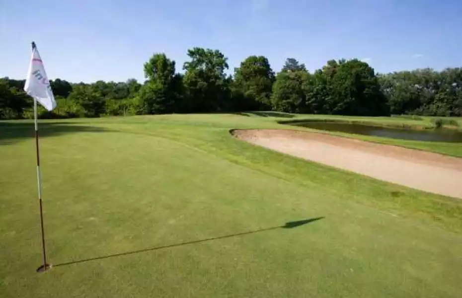 Old Lake GCC