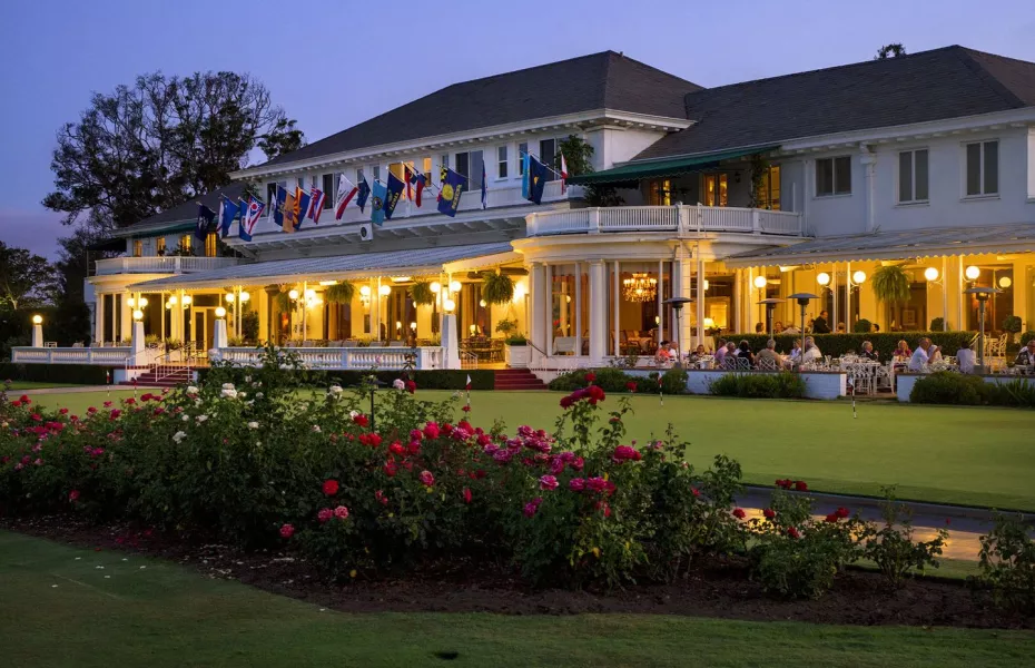 Los Angeles CC: Clubhouse patio