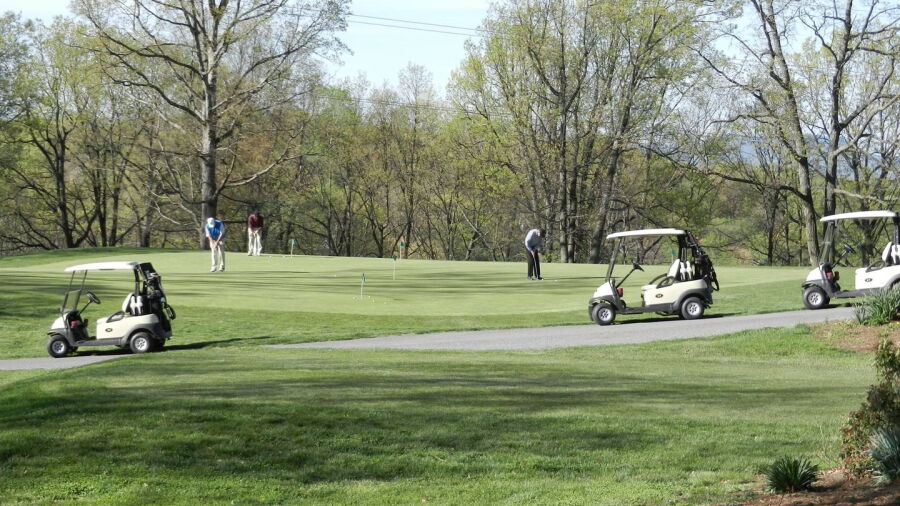 Hunting Hills CC: Practice area