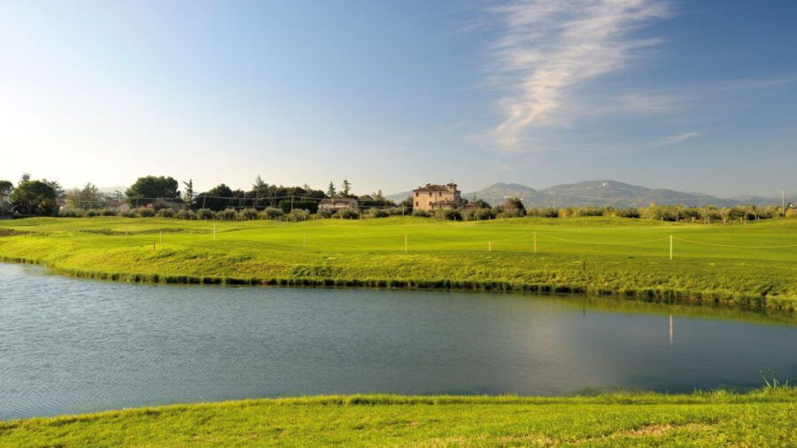 Riviera Golf Resort