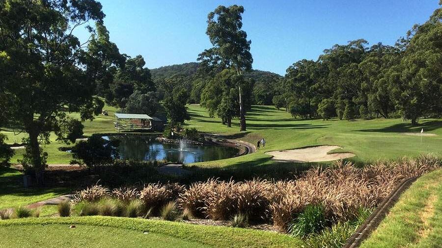 Nelson Bay Golf Club: Gymea Lily #18