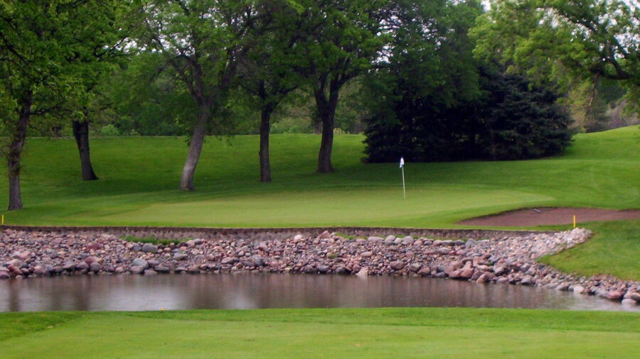 Moorhead CC: #15