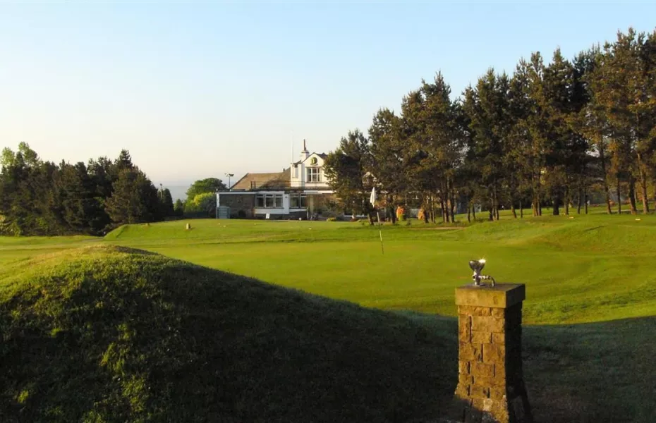 West End GC: Clubhouse