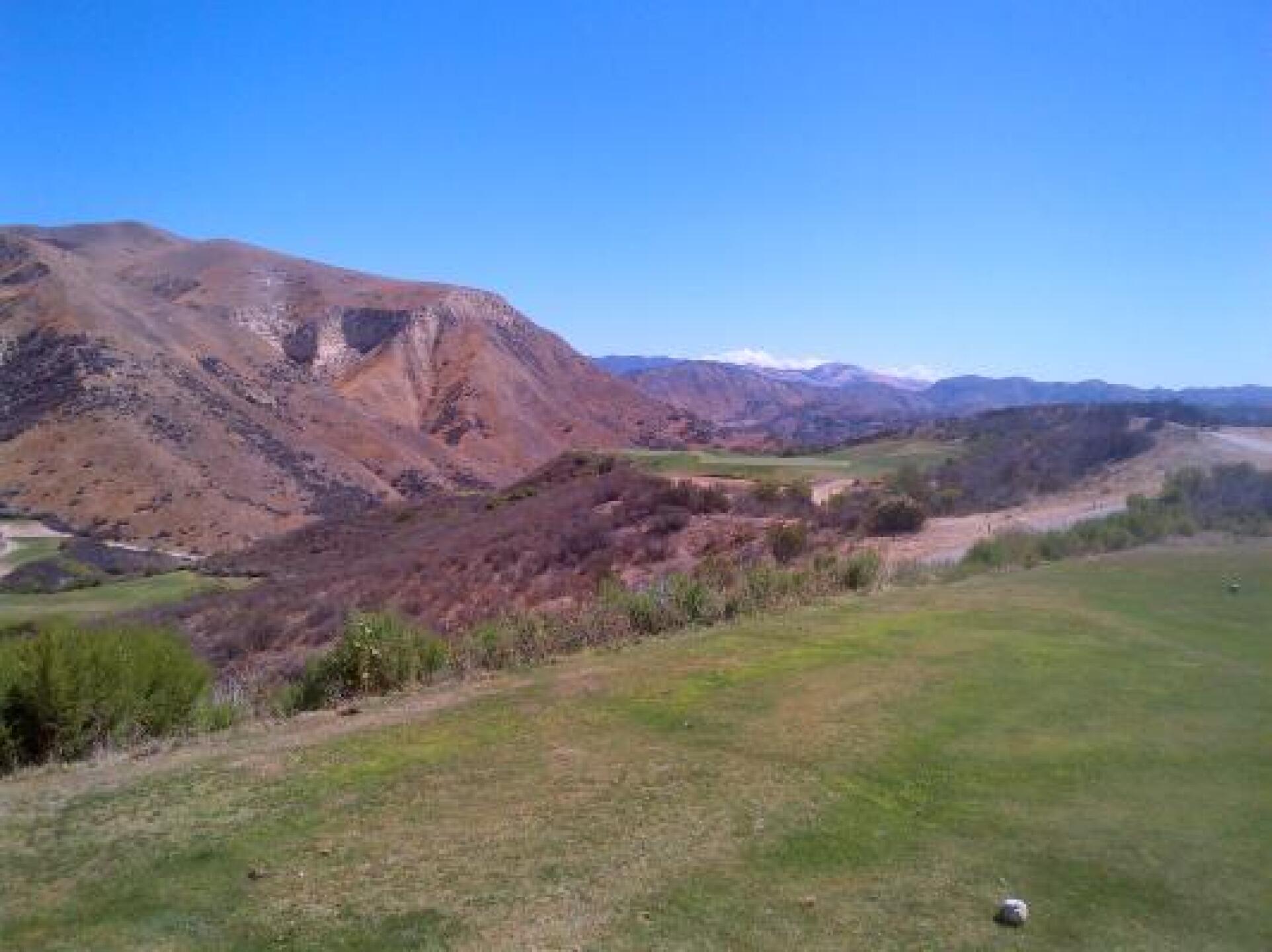 Very tough par 3....#17 (Photo submitted by kenallenky on 09/07/2013)