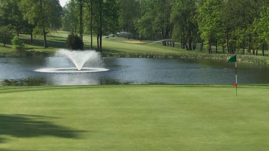 Golden Oaks GC