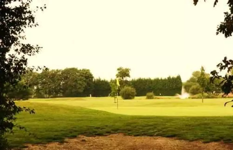 6th green at Horne Park