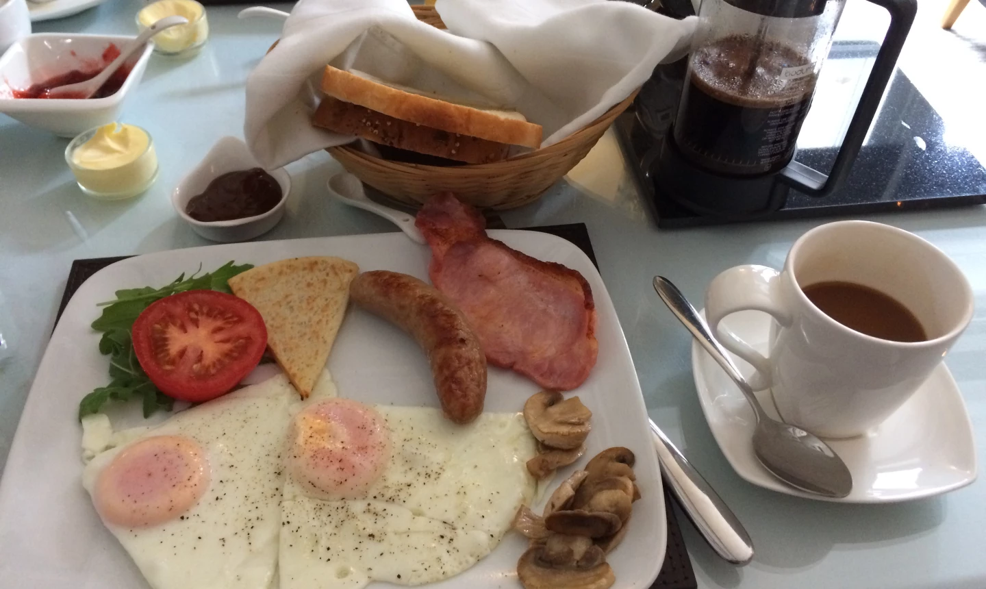 Breakfast at Six Murray Park