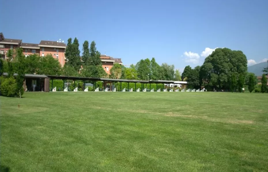 Brescia GCC: Driving range