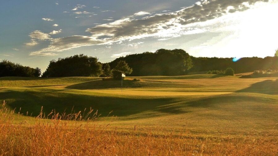 1st green at Kings Hill
