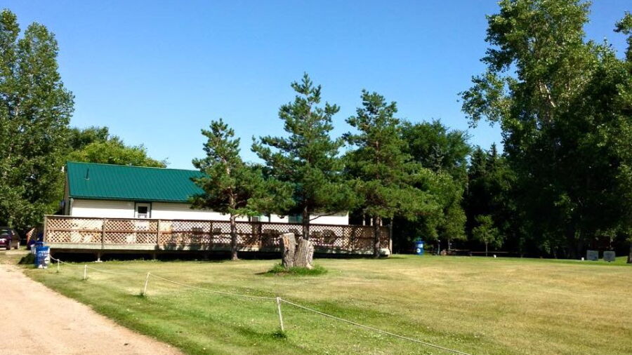 Reston GC: Clubhouse & #1