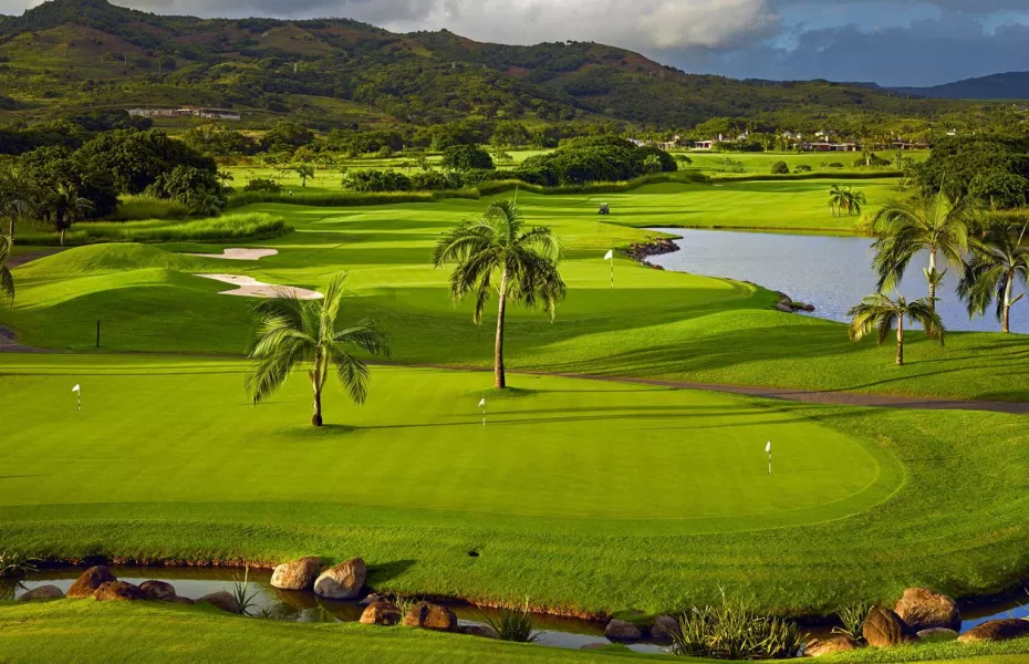 Heritage GC - Championship: #18