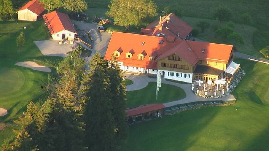 GC auf der Gsteig: clubhouse & driving range
