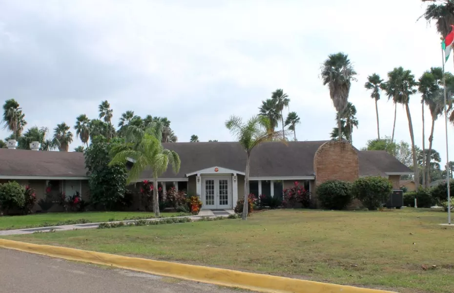 Valley International CC: Clubhouse