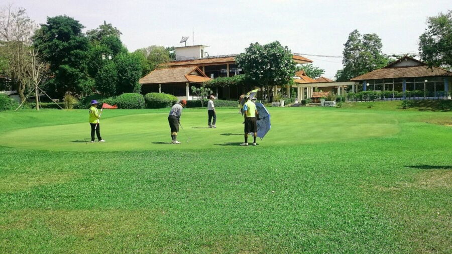 Adisorn GC: Clubhouse
