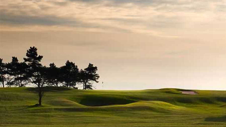 16th hole at Stinchcombe Hill