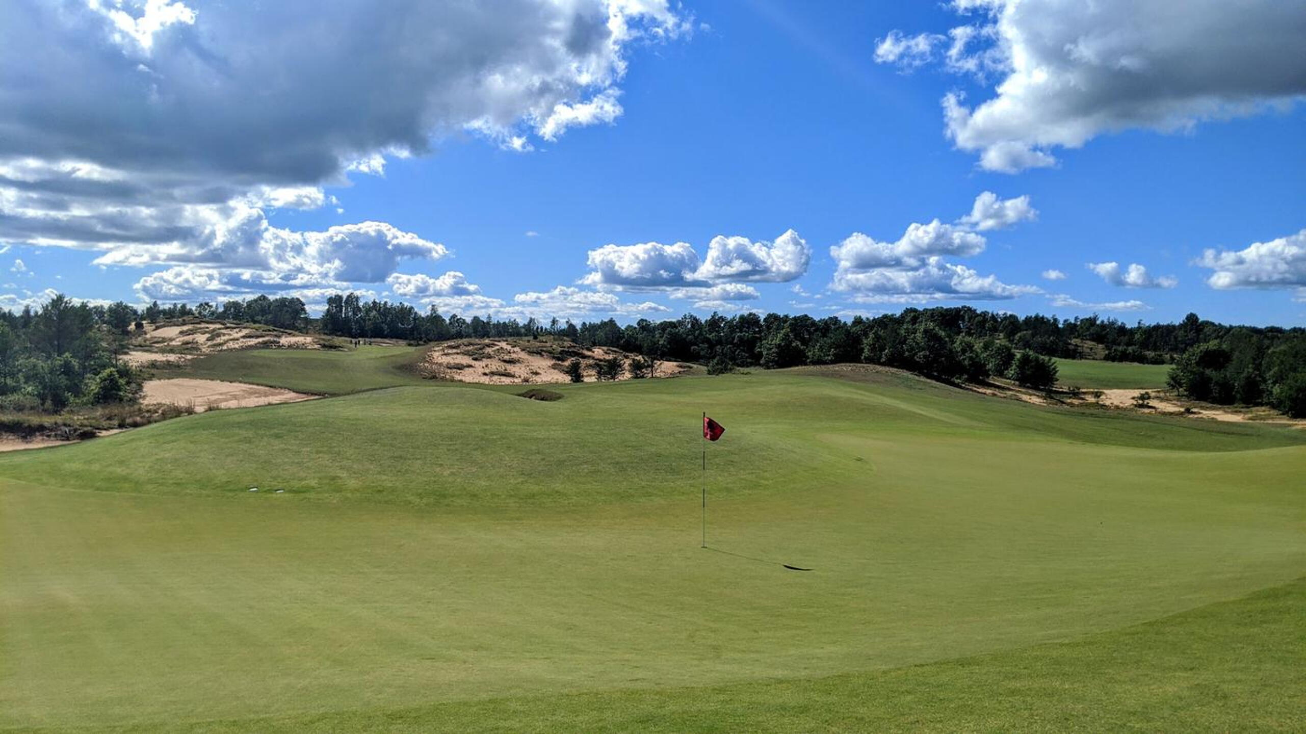 The par-4 6th green is as wild and fun as they come. (Photo submitted by Back9Ben on 09/24/2020)