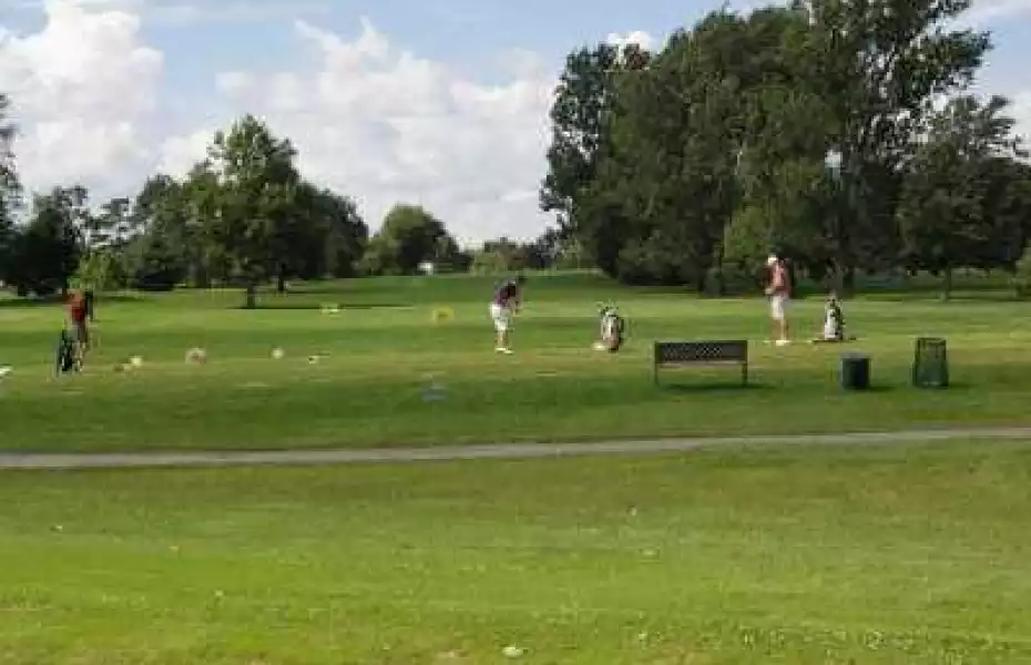 Cornwall GCC: Driving range