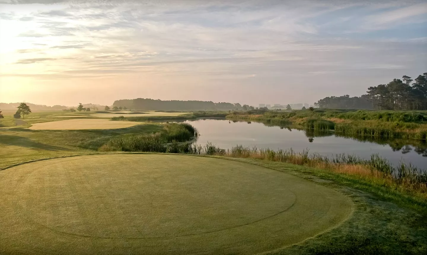 Bayside Resort GC: #10