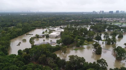 Lakeside Country Club - underwater