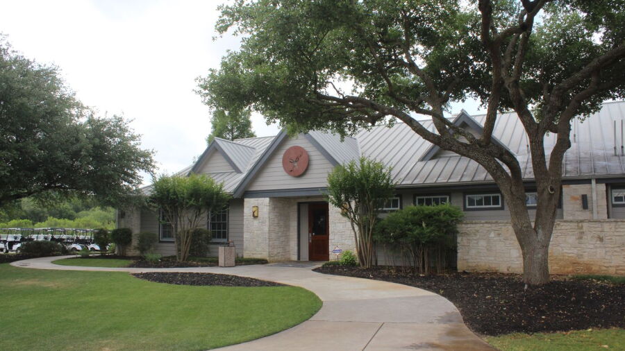 SilverHorn GC of Texas: Clubhouse