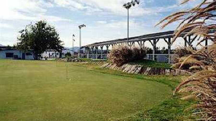 Van Buren GC: driving range