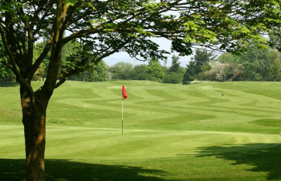 Weston Turville Golf Club in Weston Turville, Aylesbury Vale, England