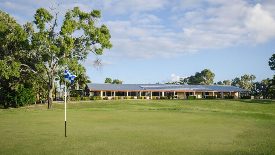 Rowes Bay Country GC: Clubhouse