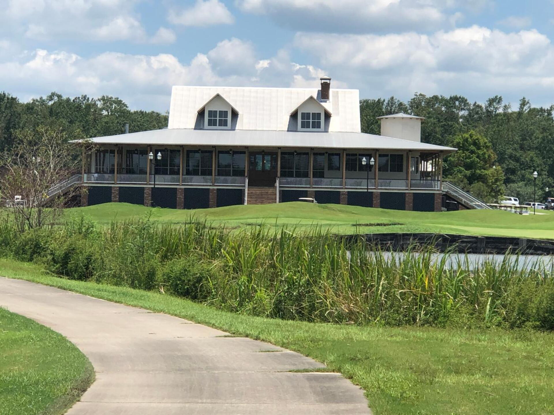 Beautiful clubhouse (Photo submitted by u9888964 on 07/24/2019)