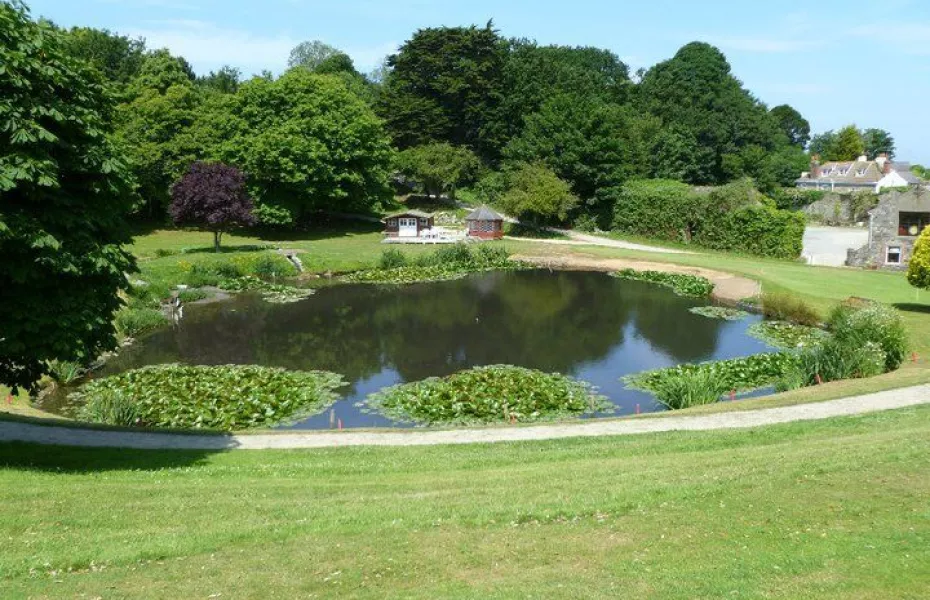 The St. Pierre Park Hotel & Golf Resort