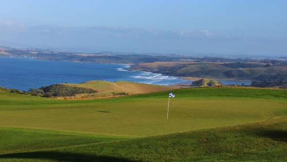 Kauri Cliffs golf course - hole 18