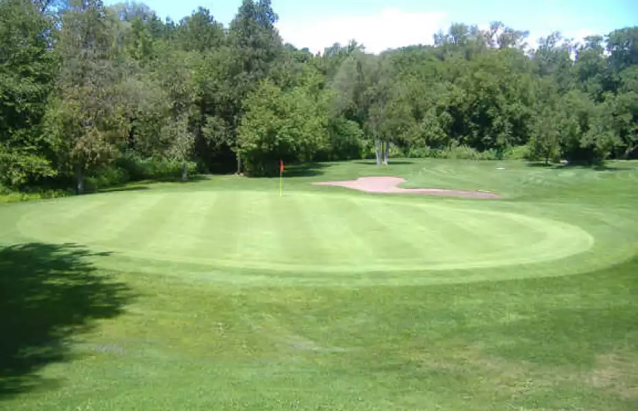 Lyndebrook GC: #4