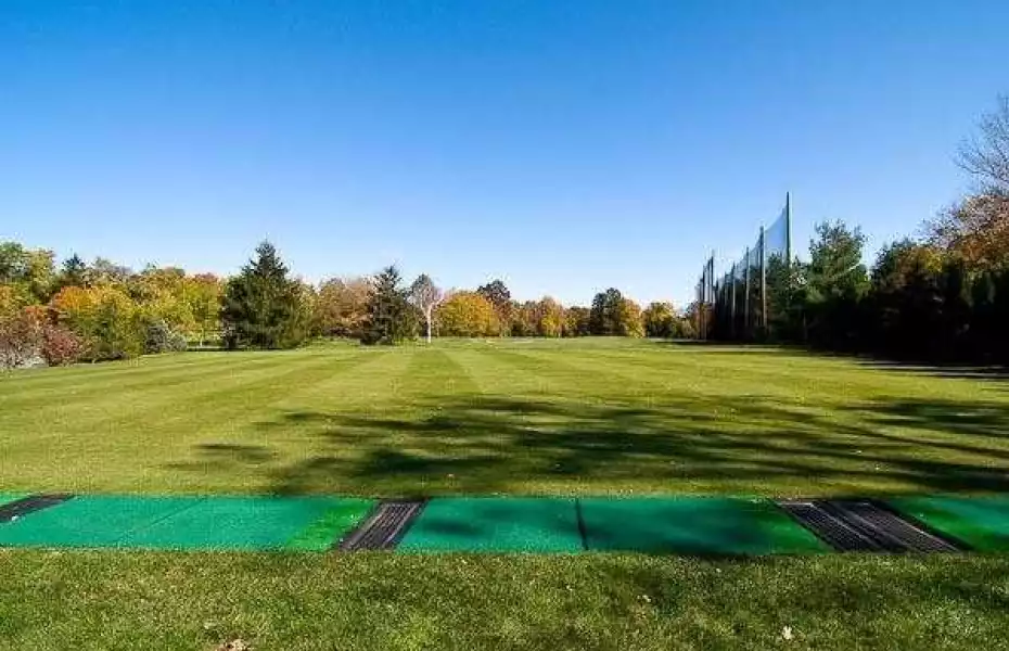 Fenway GC: Driving range