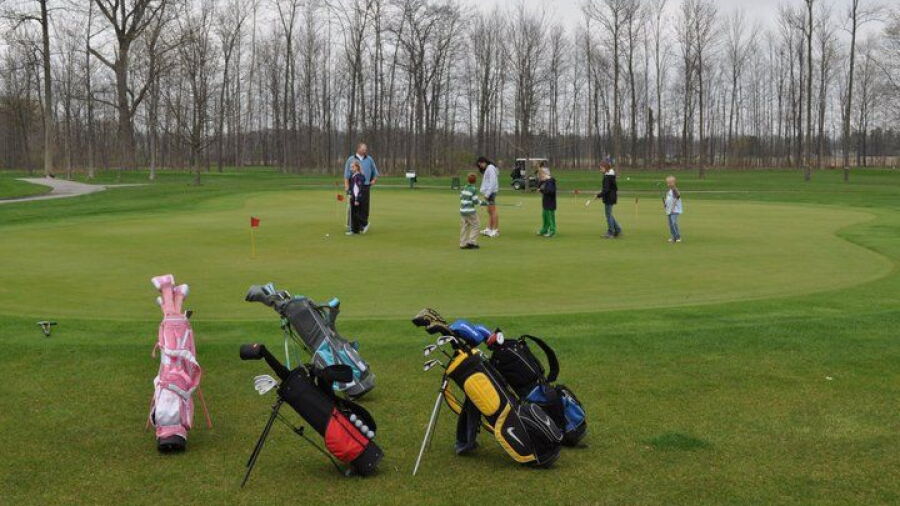 Oakhaven GC: putting green