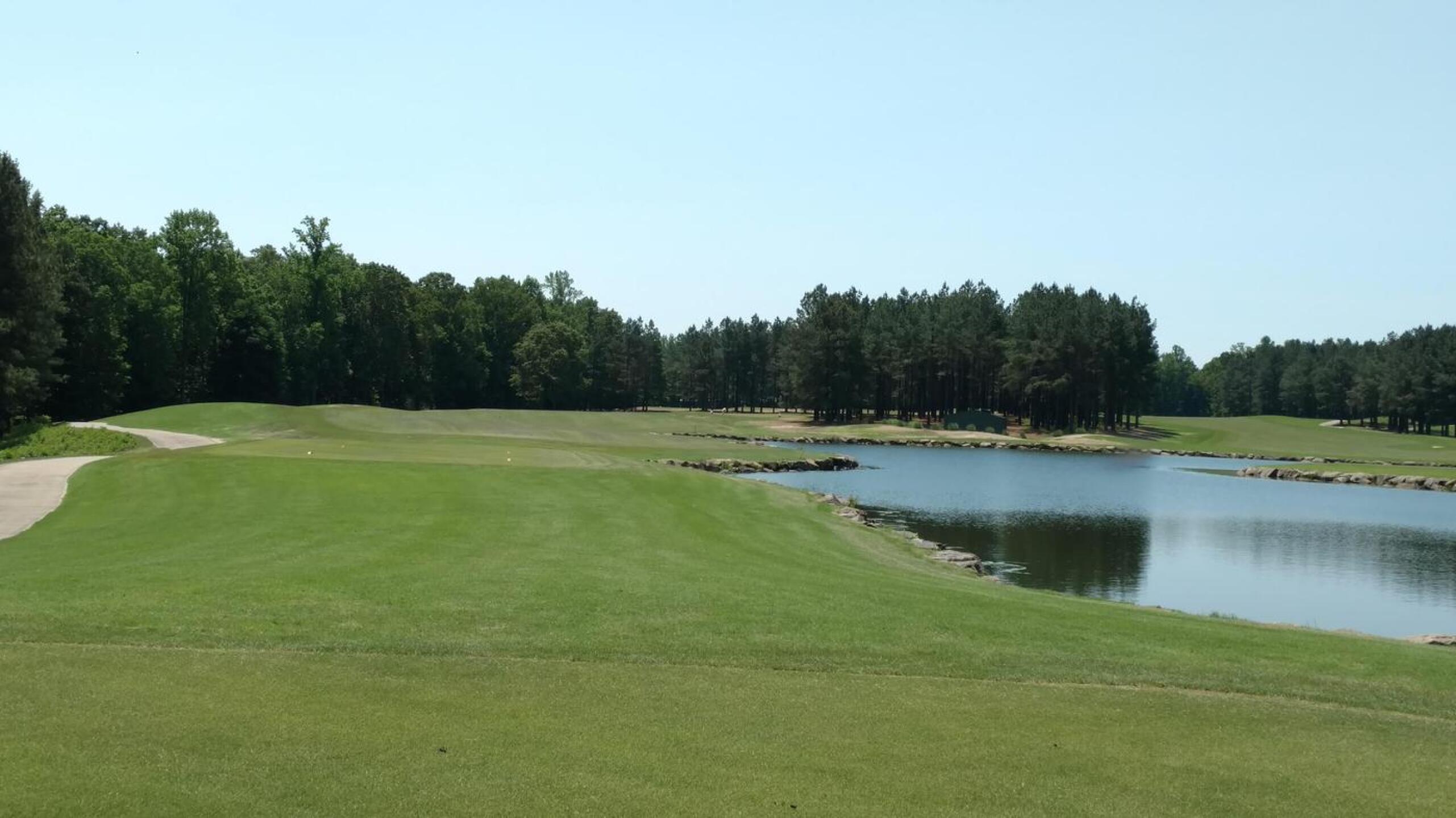 Par 4, # 13 (Photo submitted by Bombtech6316 on 05/28/2018)
