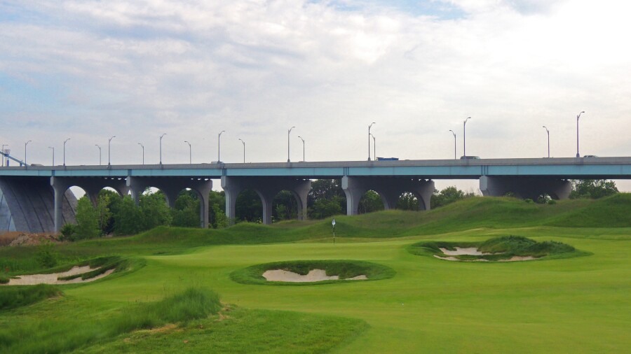 Trump Golf Links at Ferry Point - no. 18