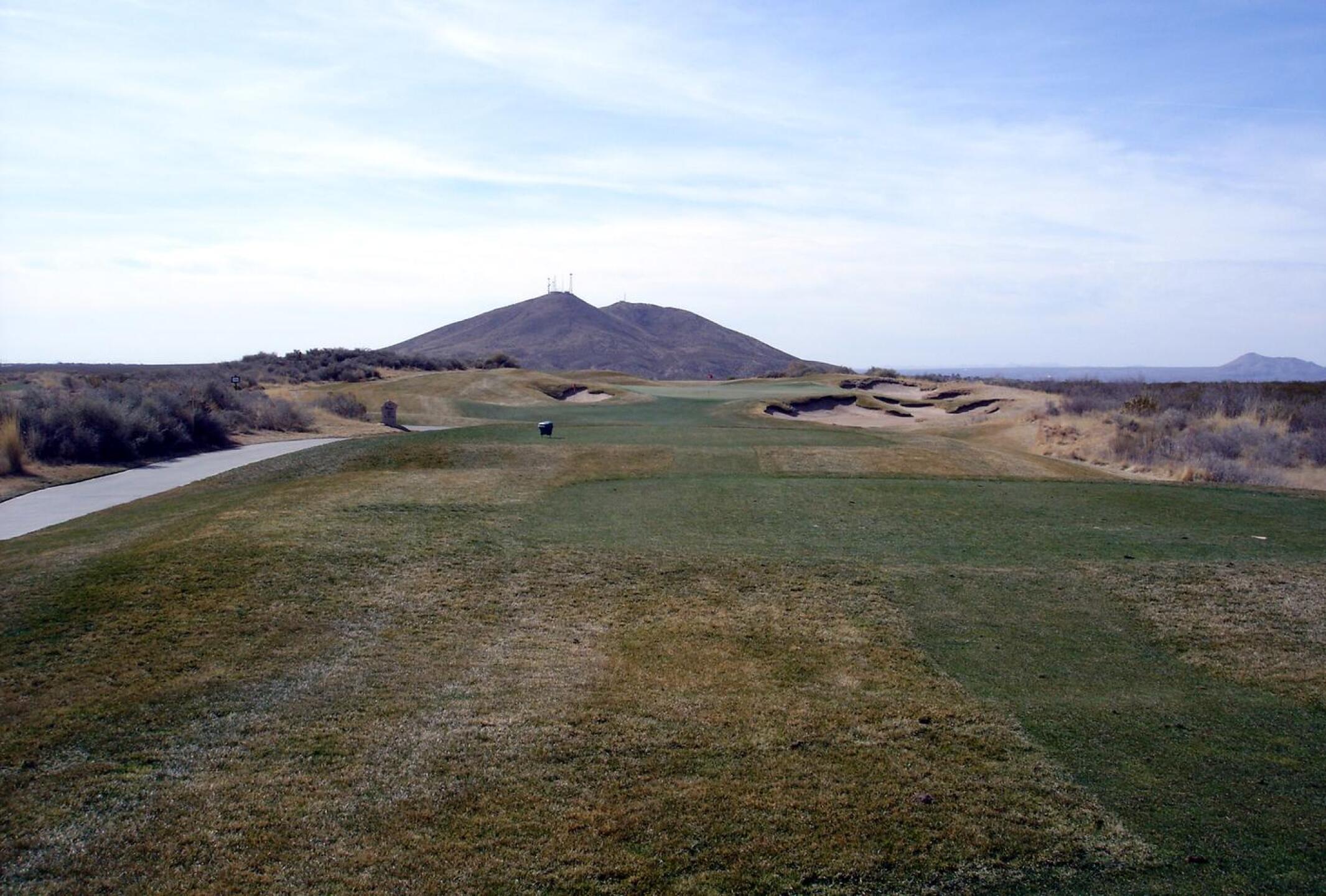 Red Hawk GC, Hole 16, Par 3, 158 yds (Photo submitted by DYakimec on 03/01/2019)