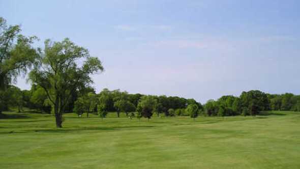 Beverly Golf & Tennis Club: #8