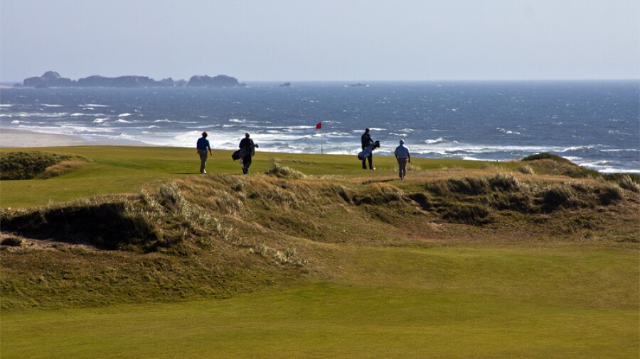 Bandon Dunes golf course - 16th green