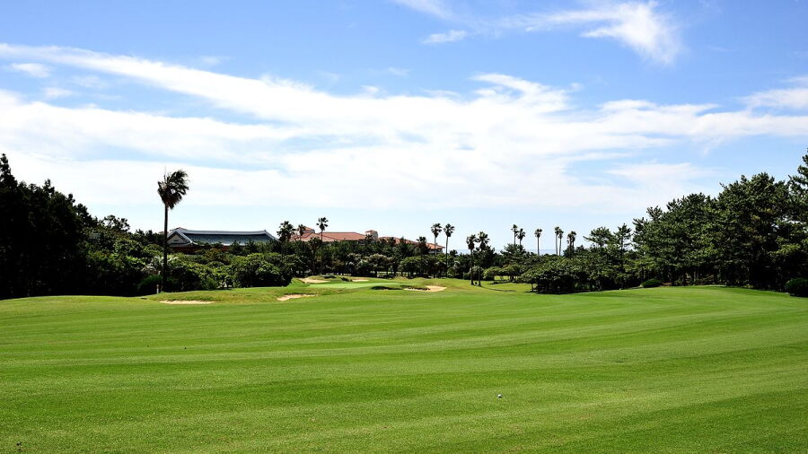 Jungmun Beach GC: #9