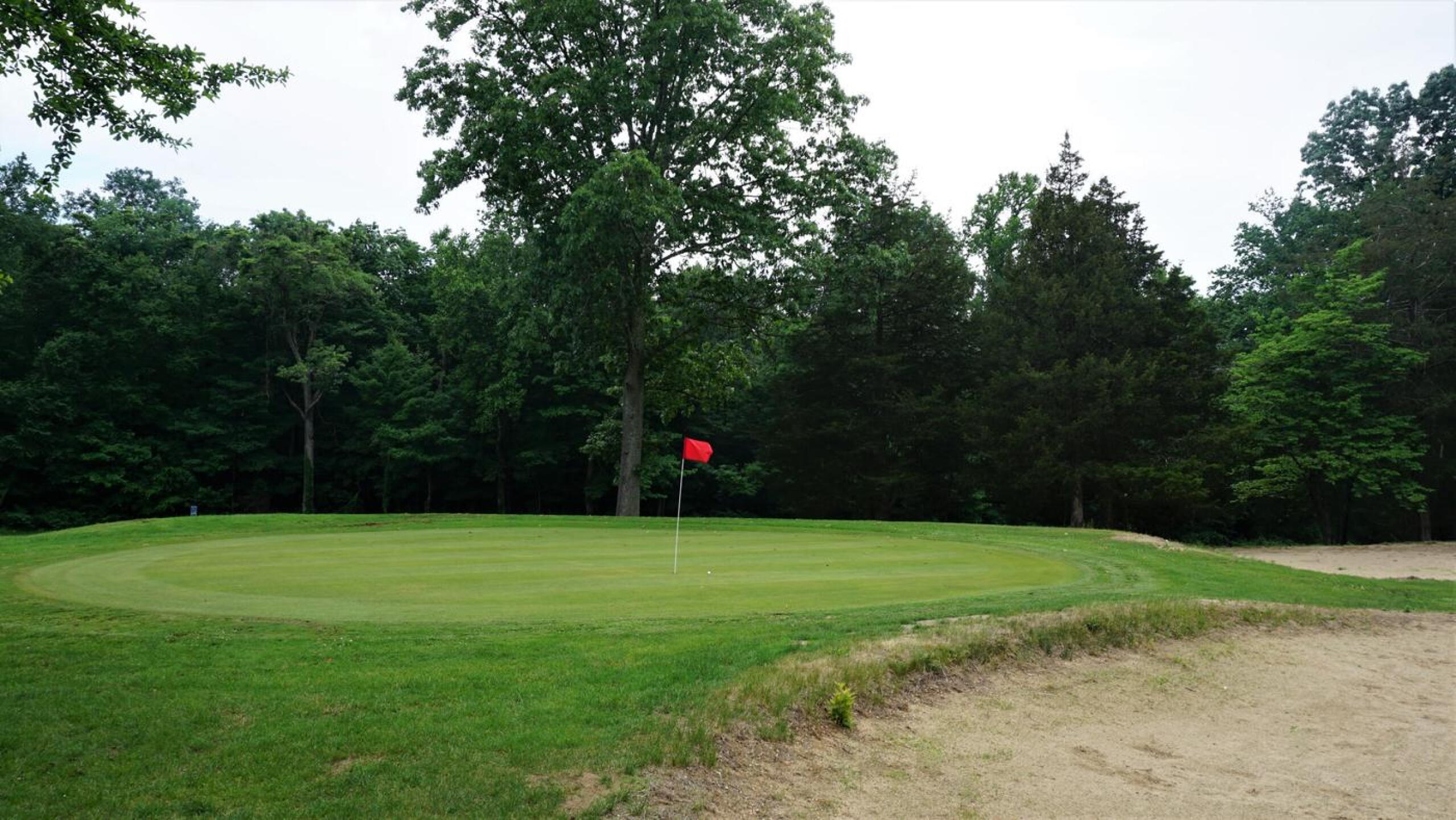 Thirteen: A demanding par-4, 420. At its small green, made smaller recently. (Photo submitted by AptlyLinked on 06/09/2021)