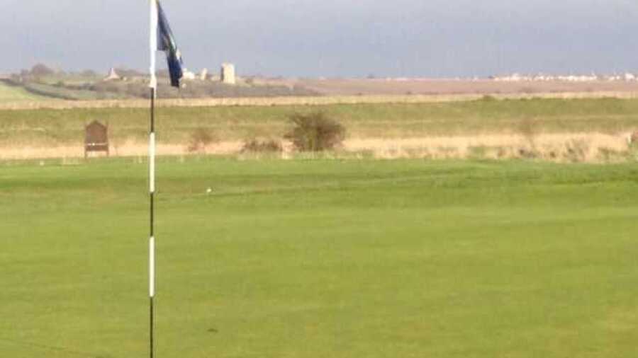 12th green at Castle Poin