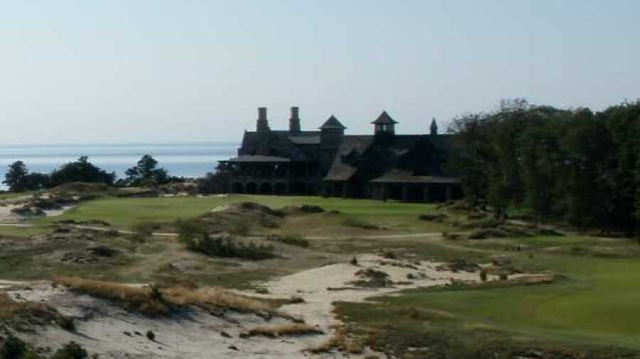 Friar's Head GC: Clubhouse
