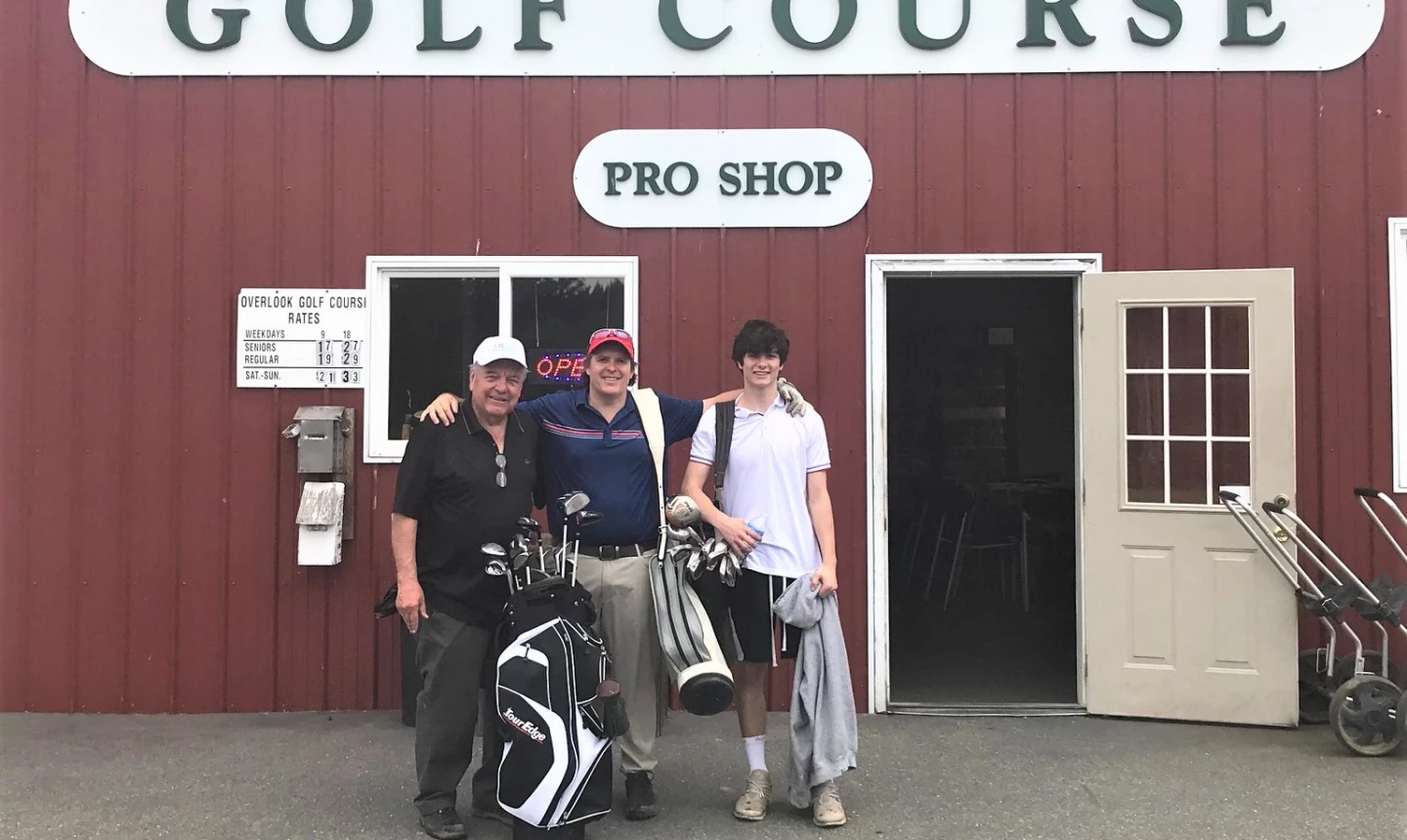 Overlook Golf Course - pro shop 