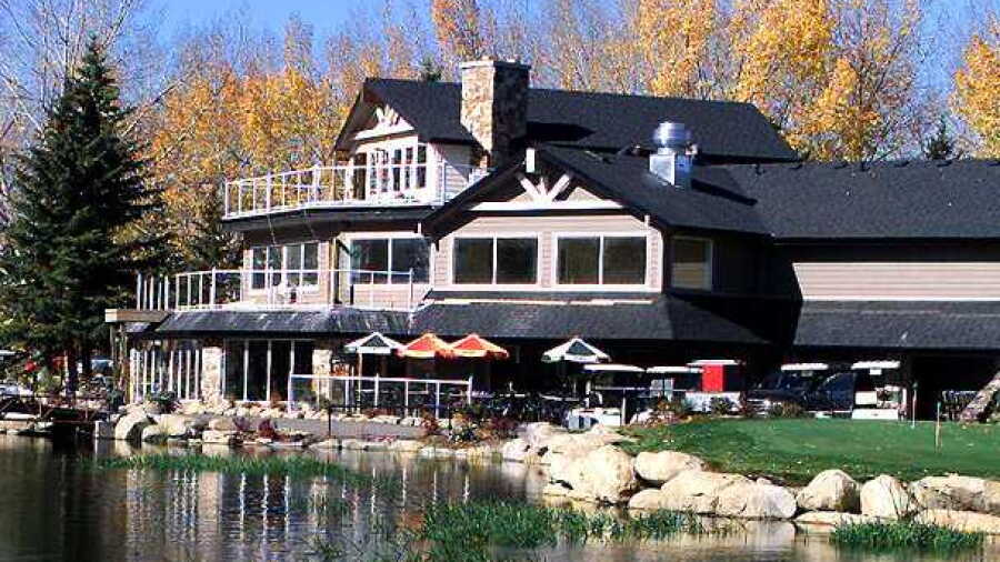 Crystal Ridge GC: Clubhouse